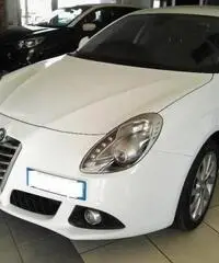 ALFA ROMEO Giulietta 1.6 JTDm-2 105 CV Distinctive