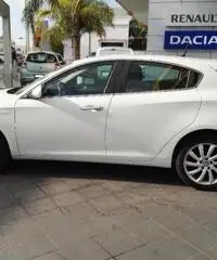 ALFA ROMEO Giulietta 1.6 JTDm-2 105 CV Distinctive
