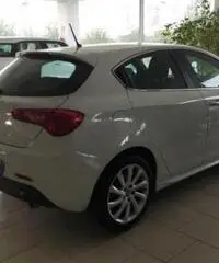 ALFA ROMEO Giulietta 2.0 JTDm-2 140 CV Distinctive