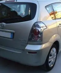 TOYOTA Corolla Verso 2.2 16V D-4D Sol