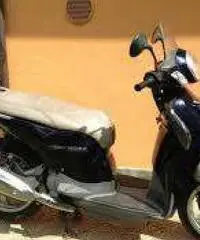 Aprilia Scarabeo 200 cc Street.