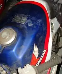Honda vt 500 E
