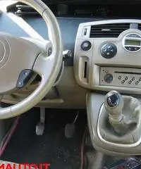 RENAULT Scenic 1.9 dCi Luxe Dynamique