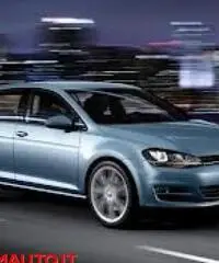 VOLKSWAGEN Golf    Nuova Golf VII 1.6 Tdi 105cv 5P BM Tech.  KM 0