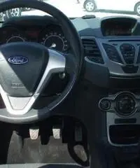 FORD Fiesta + 1.2 60CV 5 porte ( ANCHE GPL )