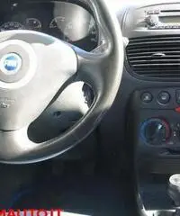 FIAT Punto 1.2 5 porte Dynamic  IMP-METANO!!!!!!!