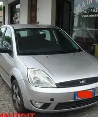 FORD Fiesta 1.2 16V 5p. Ghia  !!!!!