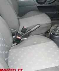 FORD Fiesta 1,4 TDCI  VAN (CLIMA)