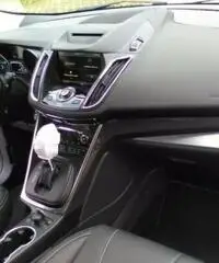 FORD Kuga 2.0 TDCI 180 CV Start Stop Powershift 4WD Titanium