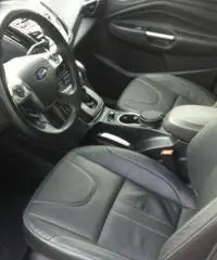 Ford Kuga 2.0 TDCI 140 CV 4WD Powersh. Lux Edition