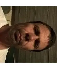 Cerco te dai 25 anni in su Cerco te dai 25 anni in su