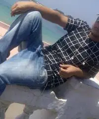 ricerco una ragazza o donna per matrimonio sono serio e calmo e romantico