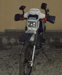 Moto Suzuki 650