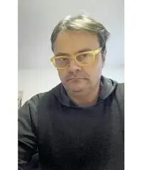 Cerco una vera donna che sa amare Cerco una vera donna che sa amare