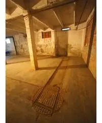 Loft primi 900 in area industriale per servizi fotografici e video.