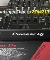 2x Pioneer CDJ-2000NXS2 +  1x DJM-900NXS2 mixer costo €1899