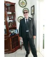 Uomo di 43 serio cerca donna over 40 scopo matrimonio
