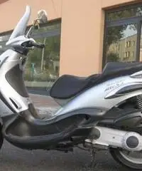 Piaggio Beverly 125 2006 Piaggio Beverly 125 2006