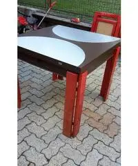 Tavolo e sedie trieste del 1966