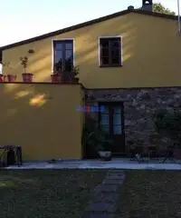 Rustico indipendente Lucca