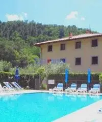 Rustico indipendente con piscina