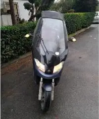 Scooter antipioggia ad250 superaccess. V permuto Scooter antipioggia ad250 superaccess. V permuto