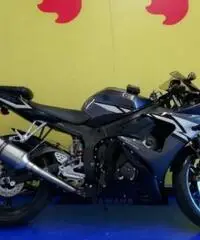 YAMAHA YZF R6 Garantita e Finanziabile YAMAHA YZF R6 Garantita e Finanziabile