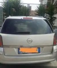Opel astra sw metano 350km con 17 euro AFFA.RE Opel astra sw metano 350km con 17 euro AFFA.RE