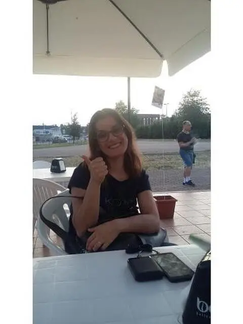 Amelia 34enne cerco uomo serio relazione Amelia 34enne cerco uomo serio relazione