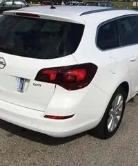 Astra station wagon 2012