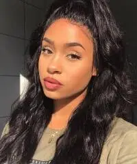 Posso trovare un vero uomo qui? Posso trovare un vero uomo qui?