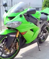 Moto da Pista Kawasaki Ninja 1000 ZX 10 R 	Condividi: Moto da Pista Kawasaki Ninja 1000 ZX 10 R 	Condividi: