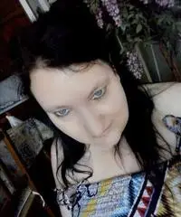 Roberta cerca lavoro badante pulizie a ore Roberta cerca lavoro badante pulizie a ore
