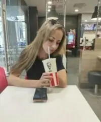 Katerina, 36 anni, buddista Katerina, 36 anni, buddista