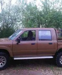 TOYOTA Hilux - LX 1990