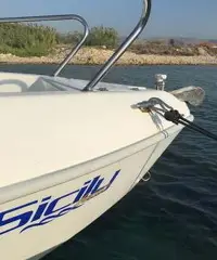 Noemi - Barca 5.10 mt 6 posti motore 40 cv senza patente