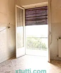 Appartamento e Garage Libero 4 vani piano 4