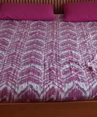Letto matrimoniale king size - in legno Letto matrimoniale king size - in legno