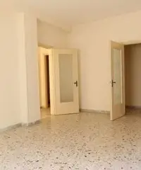 Siracusa pressi Zecchino ampio trivani