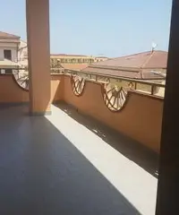 Palazzo 4 piani 150 m dal mare, zona residenziale