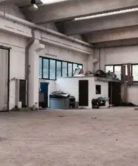 ALBESE con CASSANO (CO) - CAPANNONE - 1.232 mq