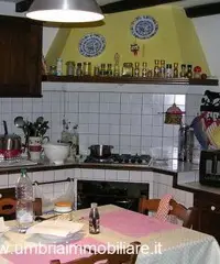 Casale in vendita vic Marsciano e Perugia