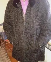 Pelliccia astrakan sartoriale Pelliccia astrakan sartoriale