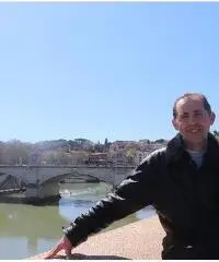UOMO CERCA RAGAZZA SERIA PER FIDANZAMENTO