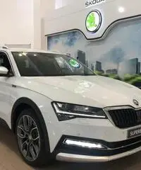 SKODA Superb 2.0 TDI 190cv SCR SCOUT DSG 4X4