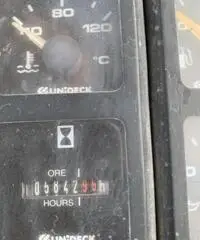 Escavatore Gommato COLMAR K101