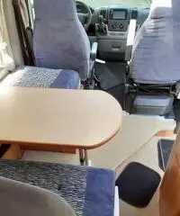 Camper furgonato puro roller team livingstone 4