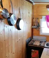 Roulotte con preingresso e pompeiana camping Roana