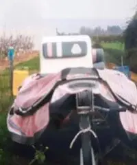 Gommone cinque metri