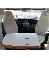 Camper mansardato arca 720 glm iveco 180hp